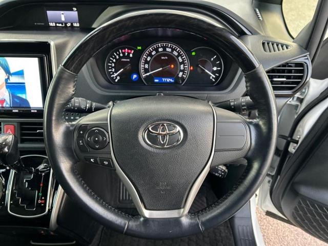 エスクァイア Ｇｉ　新品タイヤ／保証書／純正　９インチ　ＳＤナビ／トヨタセーフティセンス／両側電動スライドドア／シートヒーター／車線逸脱防止支援システム／シート　合皮／ヘッドランプ　ＬＥＤ／Ｂｌｕｅｔｏｏｔｈ接続　ＥＴＣ（14枚目）