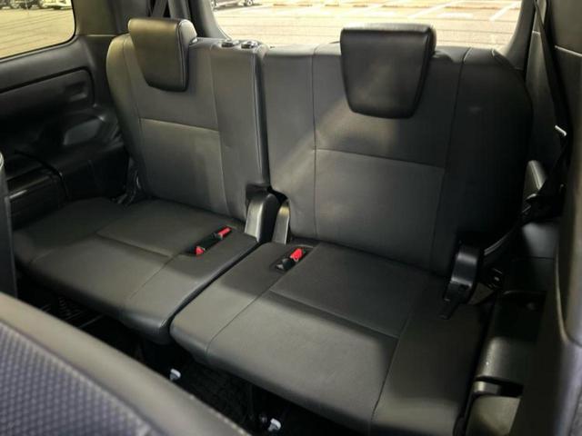 エスクァイア Ｇｉ　新品タイヤ／保証書／純正　９インチ　ＳＤナビ／トヨタセーフティセンス／両側電動スライドドア／シートヒーター／車線逸脱防止支援システム／シート　合皮／ヘッドランプ　ＬＥＤ／Ｂｌｕｅｔｏｏｔｈ接続　ＥＴＣ（19枚目）