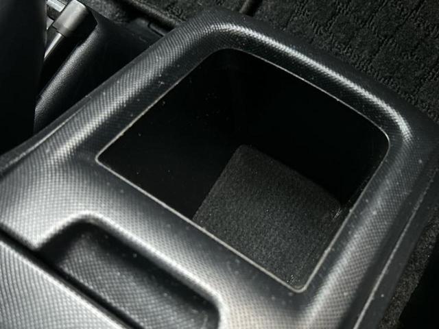 エスクァイア Ｇｉ　新品タイヤ／保証書／純正　９インチ　ＳＤナビ／トヨタセーフティセンス／両側電動スライドドア／シートヒーター／車線逸脱防止支援システム／シート　合皮／ヘッドランプ　ＬＥＤ／Ｂｌｕｅｔｏｏｔｈ接続　ＥＴＣ（43枚目）