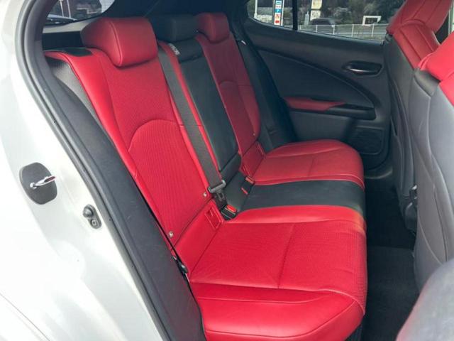 UX UX250h Fスポーツ サンルーフ/エアロ/保証書/純正 ナビ/衝突安全装置/エアーシート 前席/車線逸脱防止支援システム/シート フルレザー/電動バックドア/ヘッドランプ LED/ETC2.0/EBD付ABS 革シート(5枚目)