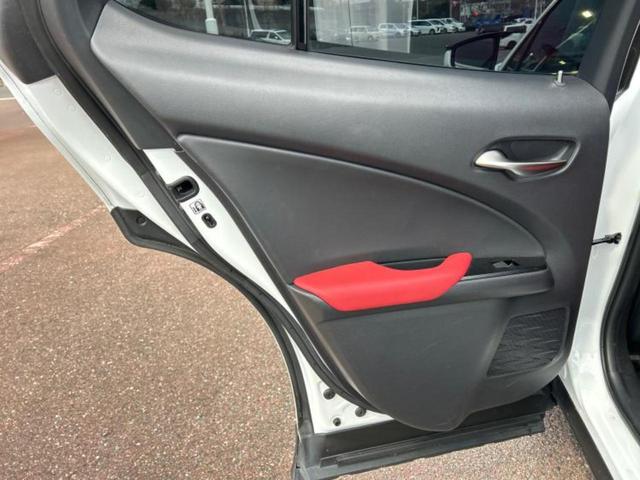 UX UX250h Fスポーツ サンルーフ/エアロ/保証書/純正 ナビ/衝突安全装置/エアーシート 前席/車線逸脱防止支援システム/シート フルレザー/電動バックドア/ヘッドランプ LED/ETC2.0/EBD付ABS 革シート(23枚目)