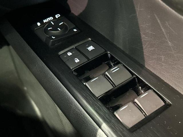 UX UX250h Fスポーツ サンルーフ/エアロ/保証書/純正 ナビ/衝突安全装置/エアーシート 前席/車線逸脱防止支援システム/シート フルレザー/電動バックドア/ヘッドランプ LED/ETC2.0/EBD付ABS 革シート(31枚目)