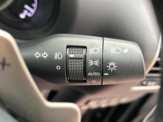 ＮＸ ＮＸ３００ｈバージョンＬ　サンルーフ／保証書／純正　ＨＤＤナビ／シートヒーター／シート　フルレザー／電動バックドア／ヘッドランプ　ＬＥＤ／Ｂｌｕｅｔｏｏｔｈ接続／ＥＴＣ／ＥＢＤ付ＡＢＳ／横滑り防止装置／アイドリングストップ（16枚目）