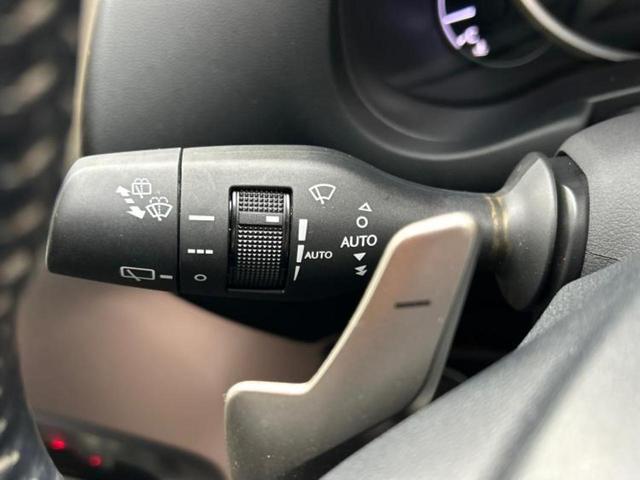 ＮＸ ＮＸ３００ｈバージョンＬ　サンルーフ／保証書／純正　ＨＤＤナビ／シートヒーター／シート　フルレザー／電動バックドア／ヘッドランプ　ＬＥＤ／Ｂｌｕｅｔｏｏｔｈ接続／ＥＴＣ／ＥＢＤ付ＡＢＳ／横滑り防止装置／アイドリングストップ（17枚目）