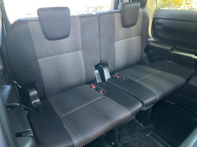 ヴォクシー ハイブリッドＺＳキラメキ　新品タイヤ／保証書／社外　１１インチ　ＳＤナビ／フリップダウンモニター　社外　１２．８インチ／衝突安全装置／両側電動スライドドア／シートヒーター／車線逸脱防止支援システム／ヘッドランプ　ＬＥＤ　ＥＴＣ（6枚目）