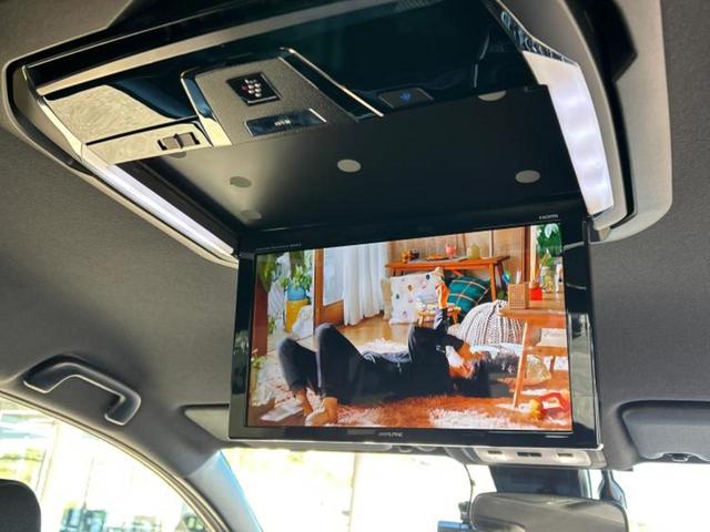 ヴォクシー ハイブリッドＺＳキラメキ　新品タイヤ／保証書／社外　１１インチ　ＳＤナビ／フリップダウンモニター　社外　１２．８インチ／衝突安全装置／両側電動スライドドア／シートヒーター／車線逸脱防止支援システム／ヘッドランプ　ＬＥＤ　ＥＴＣ（11枚目）