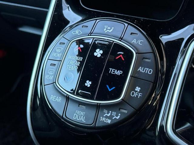 ヴォクシー ハイブリッドＺＳキラメキ　新品タイヤ／保証書／社外　１１インチ　ＳＤナビ／フリップダウンモニター　社外　１２．８インチ／衝突安全装置／両側電動スライドドア／シートヒーター／車線逸脱防止支援システム／ヘッドランプ　ＬＥＤ　ＥＴＣ（34枚目）