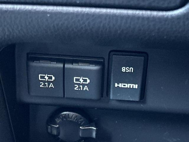 ヴォクシー ハイブリッドＺＳキラメキ　新品タイヤ／保証書／社外　１１インチ　ＳＤナビ／フリップダウンモニター　社外　１２．８インチ／衝突安全装置／両側電動スライドドア／シートヒーター／車線逸脱防止支援システム／ヘッドランプ　ＬＥＤ　ＥＴＣ（43枚目）