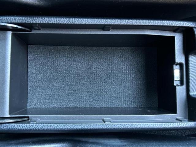 ヴォクシー ハイブリッドＺＳキラメキ　新品タイヤ／保証書／社外　１１インチ　ＳＤナビ／フリップダウンモニター　社外　１２．８インチ／衝突安全装置／両側電動スライドドア／シートヒーター／車線逸脱防止支援システム／ヘッドランプ　ＬＥＤ　ＥＴＣ（47枚目）