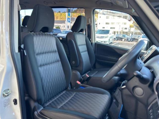 セレナ eパワーハイウェイスターV 新品タイヤ/保証書/純正 10インチ SDナビ/インテリジェントルームミラー/衝突安全装置/両側電動スライドドア/アラウンドビューモニター/車線逸脱防止支援システム/プロパイロット 全周囲カメラ(4枚目)