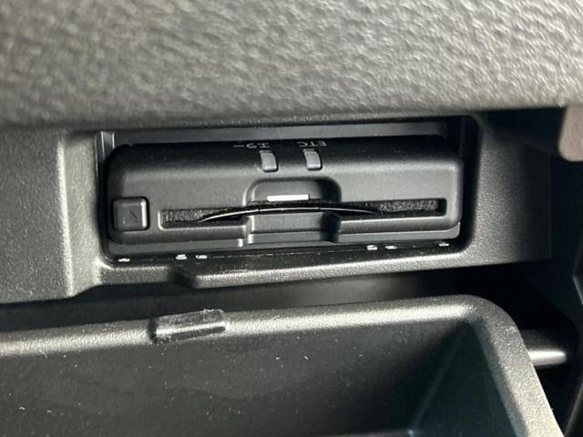 セレナ eパワーハイウェイスターV 新品タイヤ/保証書/純正 10インチ SDナビ/インテリジェントルームミラー/衝突安全装置/両側電動スライドドア/アラウンドビューモニター/車線逸脱防止支援システム/プロパイロット 全周囲カメラ(18枚目)