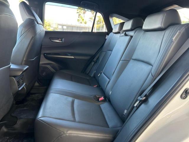 ハリアー Ｚレザーパッケージ　純正エアロ／ＪＢＬ／保証書／純正　１０インチ　ＳＤナビ／デジタルインナーミラー／衝突安全装置／シートヒーター／車線逸脱防止支援システム／シート　フルレザー／電動バックドア／ヘッドランプ　ＬＥＤ（7枚目）