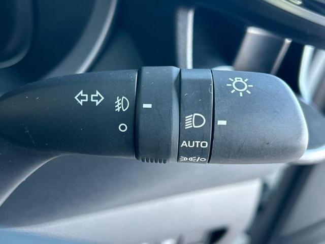 ハリアー Ｚレザーパッケージ　純正エアロ／ＪＢＬ／保証書／純正　１０インチ　ＳＤナビ／デジタルインナーミラー／衝突安全装置／シートヒーター／車線逸脱防止支援システム／シート　フルレザー／電動バックドア／ヘッドランプ　ＬＥＤ（15枚目）