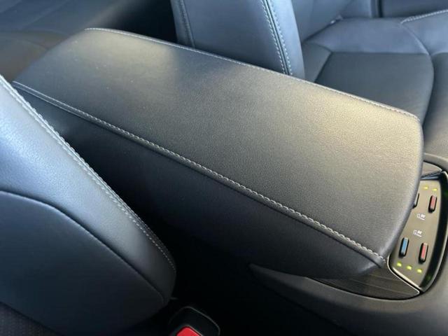 ハリアー Ｚレザーパッケージ　純正エアロ／ＪＢＬ／保証書／純正　１０インチ　ＳＤナビ／デジタルインナーミラー／衝突安全装置／シートヒーター／車線逸脱防止支援システム／シート　フルレザー／電動バックドア／ヘッドランプ　ＬＥＤ（32枚目）