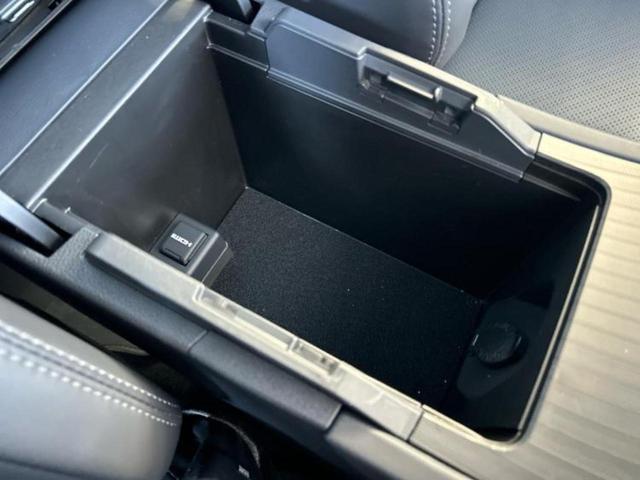 ハリアー Ｚレザーパッケージ　純正エアロ／ＪＢＬ／保証書／純正　１０インチ　ＳＤナビ／デジタルインナーミラー／衝突安全装置／シートヒーター／車線逸脱防止支援システム／シート　フルレザー／電動バックドア／ヘッドランプ　ＬＥＤ（34枚目）