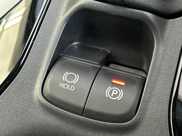 カローラクロス ハイブリッドＺ　サンルーフ／純正エアロ／保証書／ディスプレイオーディオ＋ナビ１０インチ／シートヒーター／車線逸脱防止支援システム／シート　ハーフレザー／電動バックドア／ヘッドランプ　ＬＥＤ　フルエアロ　バックカメラ（39枚目）