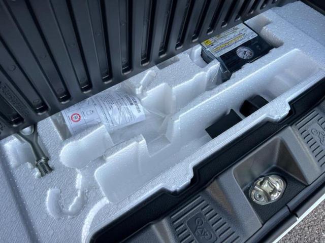 スペーシア ハイブリッドG 保証書/ヘッドランプ LED/禁煙車/エアバッグ 運転席/エアバッグ 助手席/パワーウインドウ/オートエアコン/オートライト/ハイビームアシスト/パワードアロック/アクセサリーソケット(24枚目)