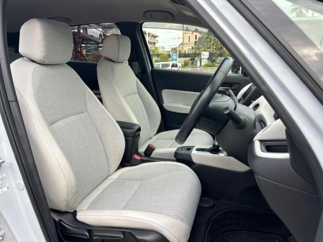 フィット ｅＨＥＶホーム　新品タイヤ／保証書／ディスプレイオーディオ＋ナビ９インチ／ホンダセンシング／車線逸脱防止支援システム／シート　ハーフレザー／パーキングアシスト　バックガイド／ドライブレコーダー　前後　バックカメラ（4枚目）