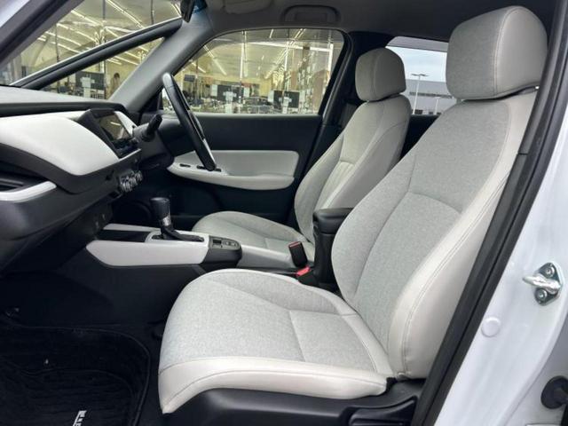 フィット ｅＨＥＶホーム　新品タイヤ／保証書／ディスプレイオーディオ＋ナビ９インチ／ホンダセンシング／車線逸脱防止支援システム／シート　ハーフレザー／パーキングアシスト　バックガイド／ドライブレコーダー　前後　バックカメラ（6枚目）