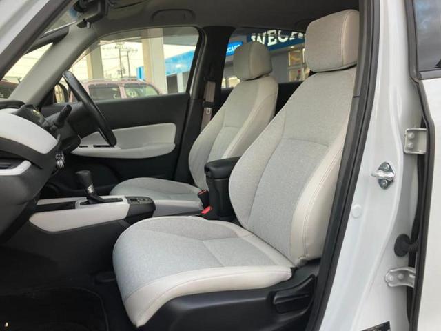 フィット ｅＨＥＶホーム　新品タイヤ／保証書／ディスプレイオーディオ＋ナビ９インチ／ホンダセンシング／車線逸脱防止支援システム／シート　ハーフレザー／パーキングアシスト　バックガイド／ドライブレコーダー　前後　バックカメラ（7枚目）