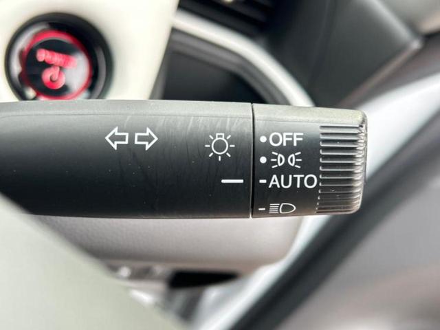 フィット ｅＨＥＶホーム　新品タイヤ／保証書／ディスプレイオーディオ＋ナビ９インチ／ホンダセンシング／車線逸脱防止支援システム／シート　ハーフレザー／パーキングアシスト　バックガイド／ドライブレコーダー　前後　バックカメラ（15枚目）