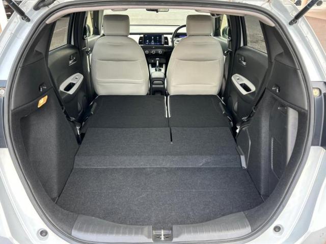 フィット ｅＨＥＶホーム　新品タイヤ／保証書／ディスプレイオーディオ＋ナビ９インチ／ホンダセンシング／車線逸脱防止支援システム／シート　ハーフレザー／パーキングアシスト　バックガイド／ドライブレコーダー　前後　バックカメラ（19枚目）