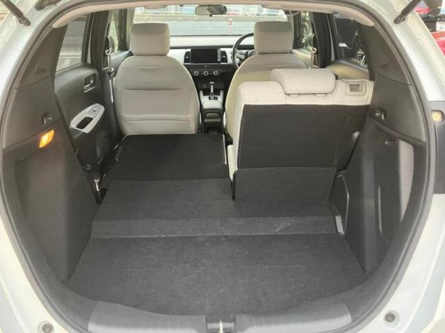 フィット ｅＨＥＶホーム　新品タイヤ／保証書／ディスプレイオーディオ＋ナビ９インチ／ホンダセンシング／車線逸脱防止支援システム／シート　ハーフレザー／パーキングアシスト　バックガイド／ドライブレコーダー　前後　バックカメラ（20枚目）