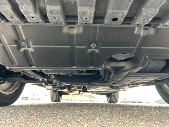 ハリアー プレミアム 純正 9インチ SDナビ/衝突安全装置/車線逸脱防止支援システム/シート ハーフレザー/電動バックドア/ヘッドランプ LED/Bluetooth接続/ETC/EBD付ABS/横滑り防止装置 電動シート(50枚目)