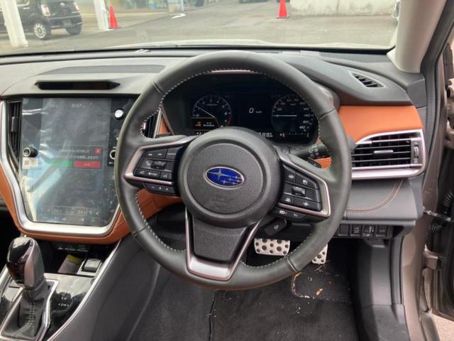 レガシィアウトバック ４ＷＤリミテッドＥＸ　保証書／純正　メモリーナビ／衝突安全装置／シートヒーター／車線逸脱防止支援システム／シート　合皮／電動バックドア／ヘッドランプ　ＬＥＤ／ＵＳＢジャック／Ｂｌｕｅｔｏｏｔｈ接続／ＥＴＣ　バックカメラ（9枚目）