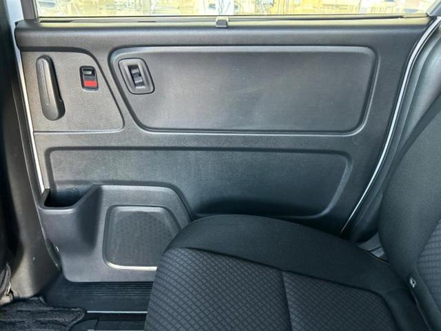 フリード Ｇブラックスタイル　新品タイヤ／純正エアロ／保証書／純正　８インチ　ＳＤナビ／衝突安全装置／両側電動スライドドア／シートヒーター／車線逸脱防止支援システム／ヘッドランプ　ＬＥＤ／Ｂｌｕｅｔｏｏｔｈ接続／ＥＴＣ　フルエアロ（23枚目）