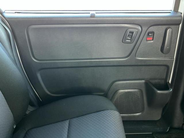 フリード Ｇブラックスタイル　新品タイヤ／純正エアロ／保証書／純正　８インチ　ＳＤナビ／衝突安全装置／両側電動スライドドア／シートヒーター／車線逸脱防止支援システム／ヘッドランプ　ＬＥＤ／Ｂｌｕｅｔｏｏｔｈ接続／ＥＴＣ　フルエアロ（25枚目）