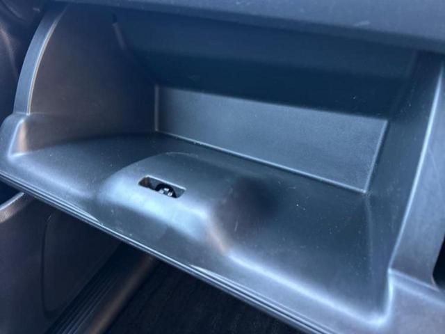 フリード Ｇブラックスタイル　新品タイヤ／純正エアロ／保証書／純正　８インチ　ＳＤナビ／衝突安全装置／両側電動スライドドア／シートヒーター／車線逸脱防止支援システム／ヘッドランプ　ＬＥＤ／Ｂｌｕｅｔｏｏｔｈ接続／ＥＴＣ　フルエアロ（34枚目）