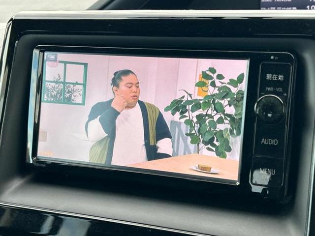 ノア ハイブリッドＸ　新品タイヤ／純正　ＳＤナビ／両側電動スライドドア／ヘッドランプ　ＬＥＤ／Ｂｌｕｅｔｏｏｔｈ接続／ＥＴＣ／ＥＢＤ付ＡＢＳ／横滑り防止装置／アイドリングストップ／バックモニター／フルセグＴＶ／ＤＶＤ（12枚目）