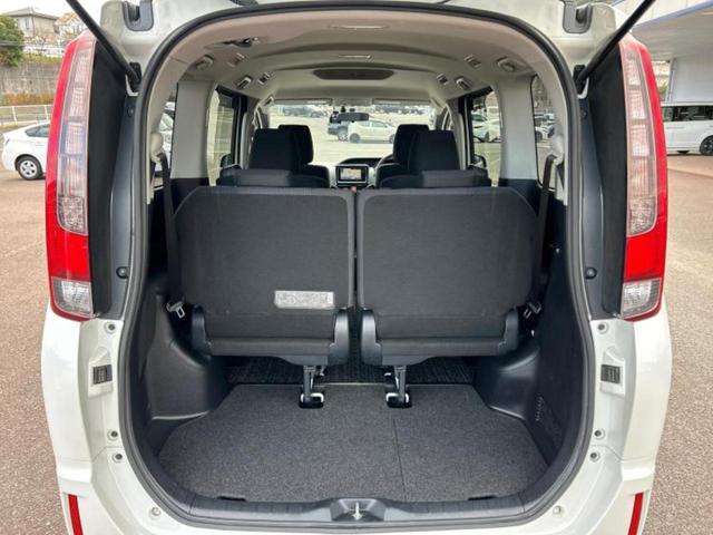 ノア ハイブリッドＸ　新品タイヤ／純正　ＳＤナビ／両側電動スライドドア／ヘッドランプ　ＬＥＤ／Ｂｌｕｅｔｏｏｔｈ接続／ＥＴＣ／ＥＢＤ付ＡＢＳ／横滑り防止装置／アイドリングストップ／バックモニター／フルセグＴＶ／ＤＶＤ（20枚目）