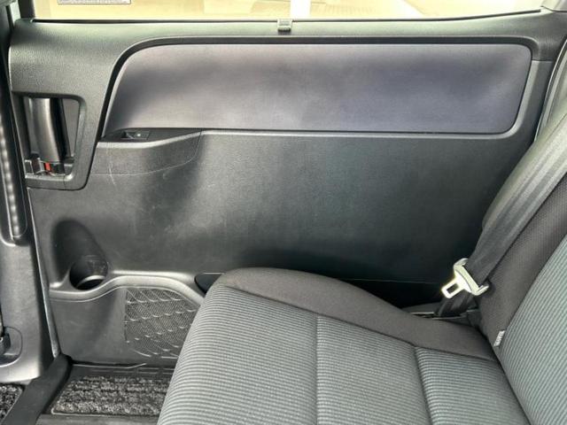 ノア ハイブリッドＸ　新品タイヤ／純正　ＳＤナビ／両側電動スライドドア／ヘッドランプ　ＬＥＤ／Ｂｌｕｅｔｏｏｔｈ接続／ＥＴＣ／ＥＢＤ付ＡＢＳ／横滑り防止装置／アイドリングストップ／バックモニター／フルセグＴＶ／ＤＶＤ（23枚目）