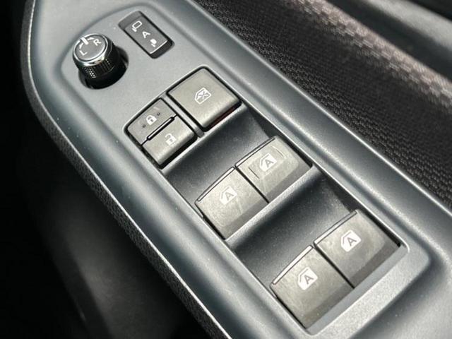 ノア ハイブリッドＸ　新品タイヤ／純正　ＳＤナビ／両側電動スライドドア／ヘッドランプ　ＬＥＤ／Ｂｌｕｅｔｏｏｔｈ接続／ＥＴＣ／ＥＢＤ付ＡＢＳ／横滑り防止装置／アイドリングストップ／バックモニター／フルセグＴＶ／ＤＶＤ（33枚目）