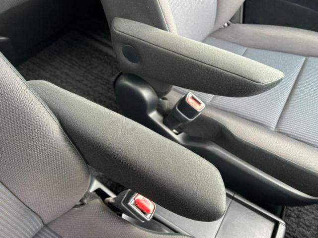 ノア ハイブリッドＸ　新品タイヤ／純正　ＳＤナビ／両側電動スライドドア／ヘッドランプ　ＬＥＤ／Ｂｌｕｅｔｏｏｔｈ接続／ＥＴＣ／ＥＢＤ付ＡＢＳ／横滑り防止装置／アイドリングストップ／バックモニター／フルセグＴＶ／ＤＶＤ（35枚目）