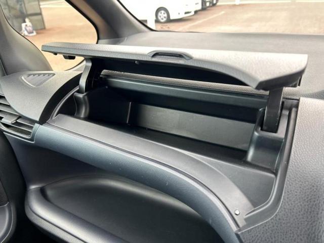 ノア ハイブリッドＸ　新品タイヤ／純正　ＳＤナビ／両側電動スライドドア／ヘッドランプ　ＬＥＤ／Ｂｌｕｅｔｏｏｔｈ接続／ＥＴＣ／ＥＢＤ付ＡＢＳ／横滑り防止装置／アイドリングストップ／バックモニター／フルセグＴＶ／ＤＶＤ（39枚目）