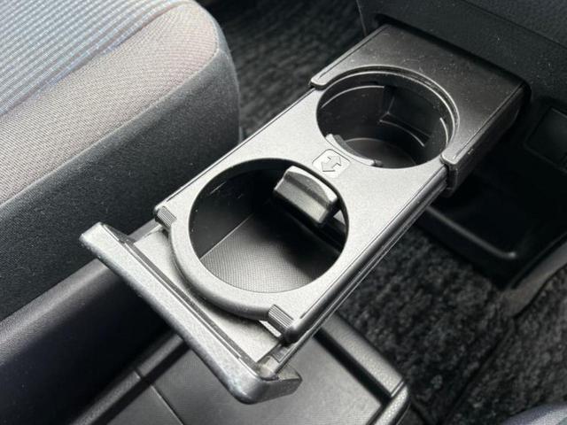 ノア ハイブリッドＸ　新品タイヤ／純正　ＳＤナビ／両側電動スライドドア／ヘッドランプ　ＬＥＤ／Ｂｌｕｅｔｏｏｔｈ接続／ＥＴＣ／ＥＢＤ付ＡＢＳ／横滑り防止装置／アイドリングストップ／バックモニター／フルセグＴＶ／ＤＶＤ（41枚目）