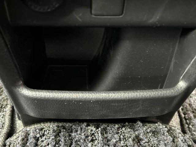 ノア ハイブリッドＸ　新品タイヤ／純正　ＳＤナビ／両側電動スライドドア／ヘッドランプ　ＬＥＤ／Ｂｌｕｅｔｏｏｔｈ接続／ＥＴＣ／ＥＢＤ付ＡＢＳ／横滑り防止装置／アイドリングストップ／バックモニター／フルセグＴＶ／ＤＶＤ（43枚目）