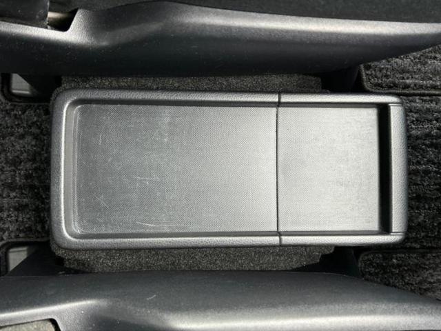 ノア ハイブリッドＸ　新品タイヤ／純正　ＳＤナビ／両側電動スライドドア／ヘッドランプ　ＬＥＤ／Ｂｌｕｅｔｏｏｔｈ接続／ＥＴＣ／ＥＢＤ付ＡＢＳ／横滑り防止装置／アイドリングストップ／バックモニター／フルセグＴＶ／ＤＶＤ（44枚目）