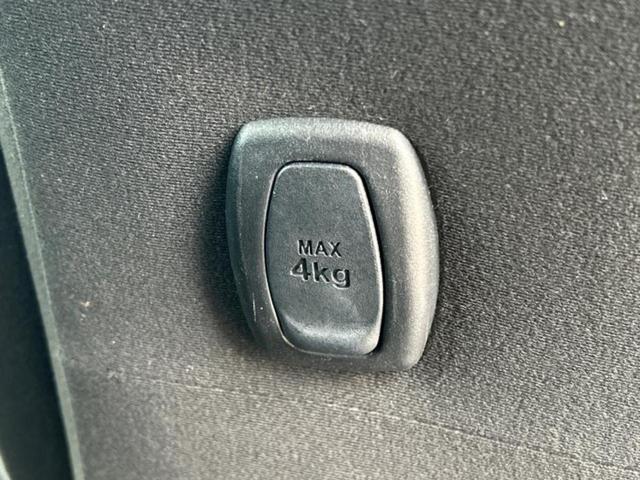 ノア ハイブリッドＸ　新品タイヤ／純正　ＳＤナビ／両側電動スライドドア／ヘッドランプ　ＬＥＤ／Ｂｌｕｅｔｏｏｔｈ接続／ＥＴＣ／ＥＢＤ付ＡＢＳ／横滑り防止装置／アイドリングストップ／バックモニター／フルセグＴＶ／ＤＶＤ（54枚目）