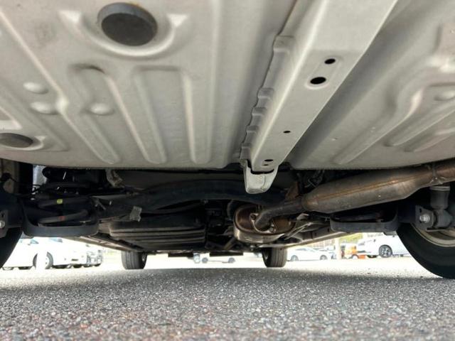 ノア ハイブリッドＸ　新品タイヤ／純正　ＳＤナビ／両側電動スライドドア／ヘッドランプ　ＬＥＤ／Ｂｌｕｅｔｏｏｔｈ接続／ＥＴＣ／ＥＢＤ付ＡＢＳ／横滑り防止装置／アイドリングストップ／バックモニター／フルセグＴＶ／ＤＶＤ（57枚目）