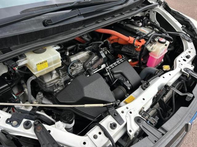 ノア ハイブリッドＸ　新品タイヤ／純正　ＳＤナビ／両側電動スライドドア／ヘッドランプ　ＬＥＤ／Ｂｌｕｅｔｏｏｔｈ接続／ＥＴＣ／ＥＢＤ付ＡＢＳ／横滑り防止装置／アイドリングストップ／バックモニター／フルセグＴＶ／ＤＶＤ（60枚目）