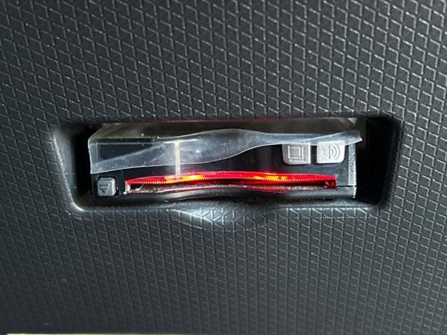 タント ファンクロスターボ　新品タイヤ／社外　ナビ／スマートアシスト（トヨタ・ダイハツ）／両側電動スライドドア／シートヒーター　前席／車線逸脱防止支援システム／ドライブレコーダー　社外／ヘッドランプ　ＬＥＤ／ＵＳＢジャック（18枚目）