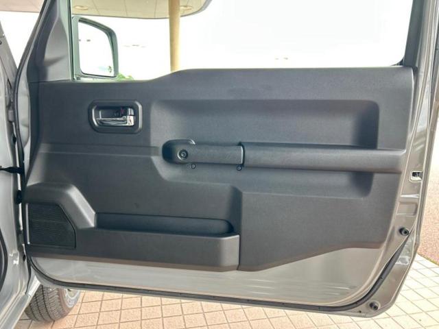 ジムニー ４ＷＤ　ＸＣ　保証書／シートヒーター　前席／車線逸脱防止支援システム／ヘッドランプ　ＬＥＤ／ＡＢＳ／横滑り防止装置／セーフティサポート（スズキ）／アルミホイール　純正　１６インチ／パワーウインドウ　ワンオーナー（20枚目）