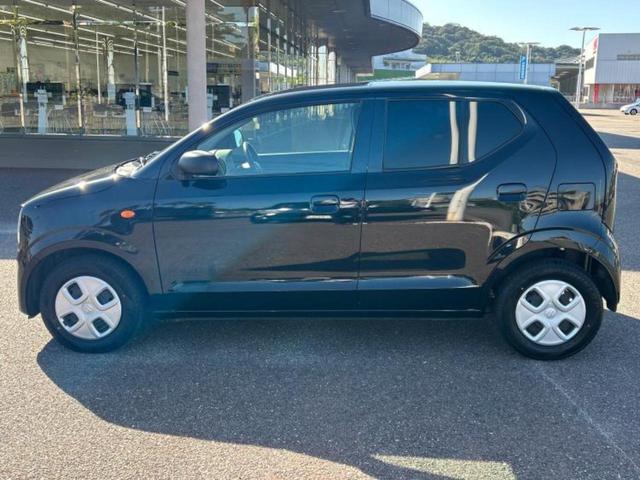 アルト Ｌ　ＥＢＤ付ＡＢＳ／横滑り防止装置／アイドリングストップ／エアバッグ　運転席／エアバッグ　助手席／衝突安全ボディ／パワーウインドウ／キーレスエントリー／パワーステアリング／マニュアルエアコン／ＣＤ／ラジオ（2枚目）