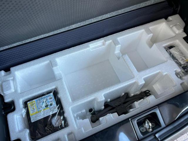 アルト Ｌ　ＥＢＤ付ＡＢＳ／横滑り防止装置／アイドリングストップ／エアバッグ　運転席／エアバッグ　助手席／衝突安全ボディ／パワーウインドウ／キーレスエントリー／パワーステアリング／マニュアルエアコン／ＣＤ／ラジオ（24枚目）