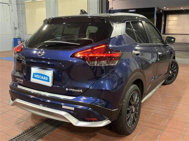 キックス オーテック 保証書/純正 9インチ SDナビ/インテリジェントルームミラー/エマージェンシーブレーキ/シートヒーター/アラウンドビューモニター/車線逸脱防止支援システム/シート 合皮/プロパイロット 全周囲カメラ(3枚目)