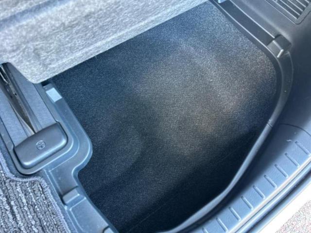 アルファード S Cパッケージ 新品タイヤ/モデリスタエアロ/保証書/ディスプレイオーディオ9インチ/デジタルインナーミラー/トヨタセーフティセンス/両側電動スライドドア/シートエアコン/シート 合皮/電動バックドア フルエアロ(27枚目)